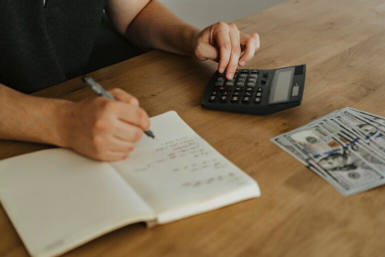 Managing finances effectively as a college student